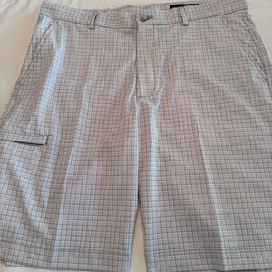 Greg Norman Size 36 Men’s Shorts